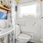 2 Bedroom Gorgeous In Fåborg